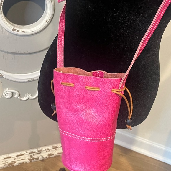 Top Grain Leather Boho Pink Crossbody/Shoulder Drawstring Bucket Pouch Bag NWOT - Picture 6 of 8